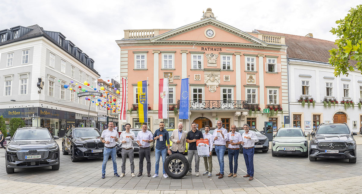 Gruppenfoto des Verein Automobilhandel Wiener Neustadt