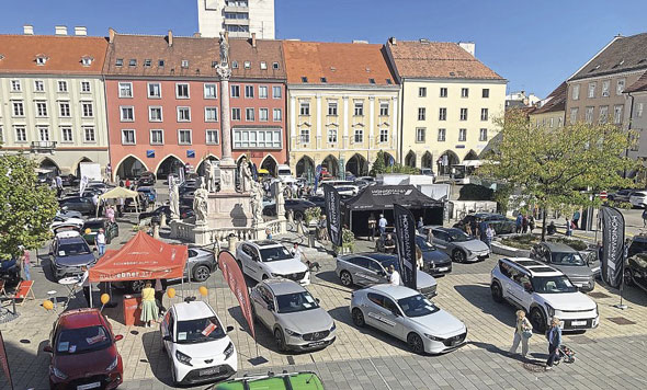 Pressebild für die 8. Automesse des Verein Automobilhandel Wiener Neustadt
